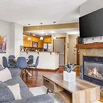 Alluring Mountain View Condo - Right In The Heart Of Downtown - Managed By Little Sister Getaways